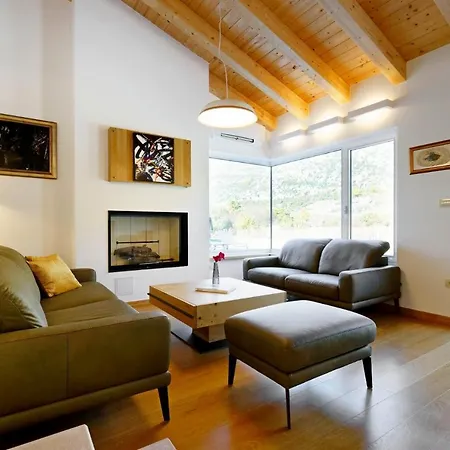 Jure With Heated Pool, Great Garden, Quiet Location Villa *