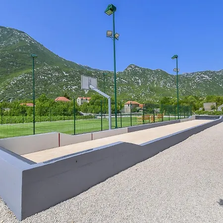 Jure - Heated Pool, Sauna, Tennis & Mini Golf I Dalmatia Hinterland * Župa